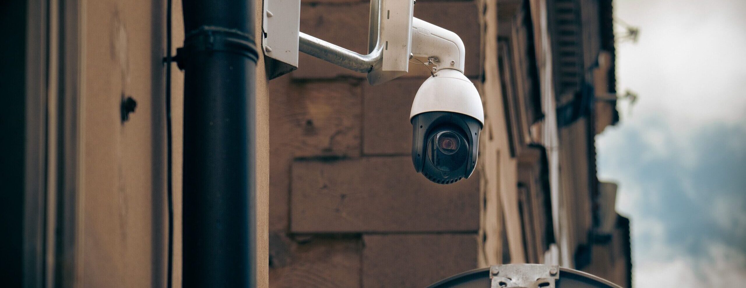 Sistemas CCTV con grabación y monitoreo remoto